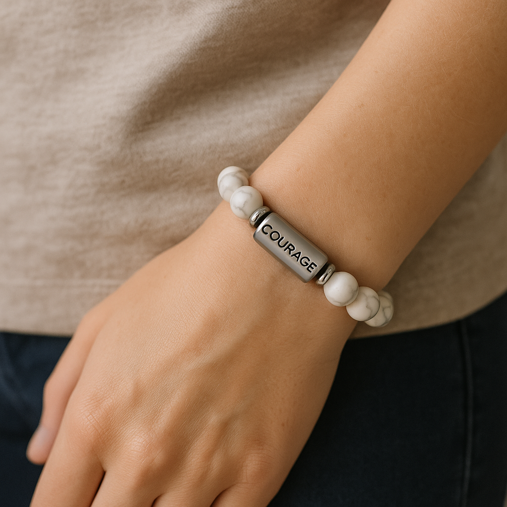 Bracelet en Howlite naturelle – Force, Courage & Énergie